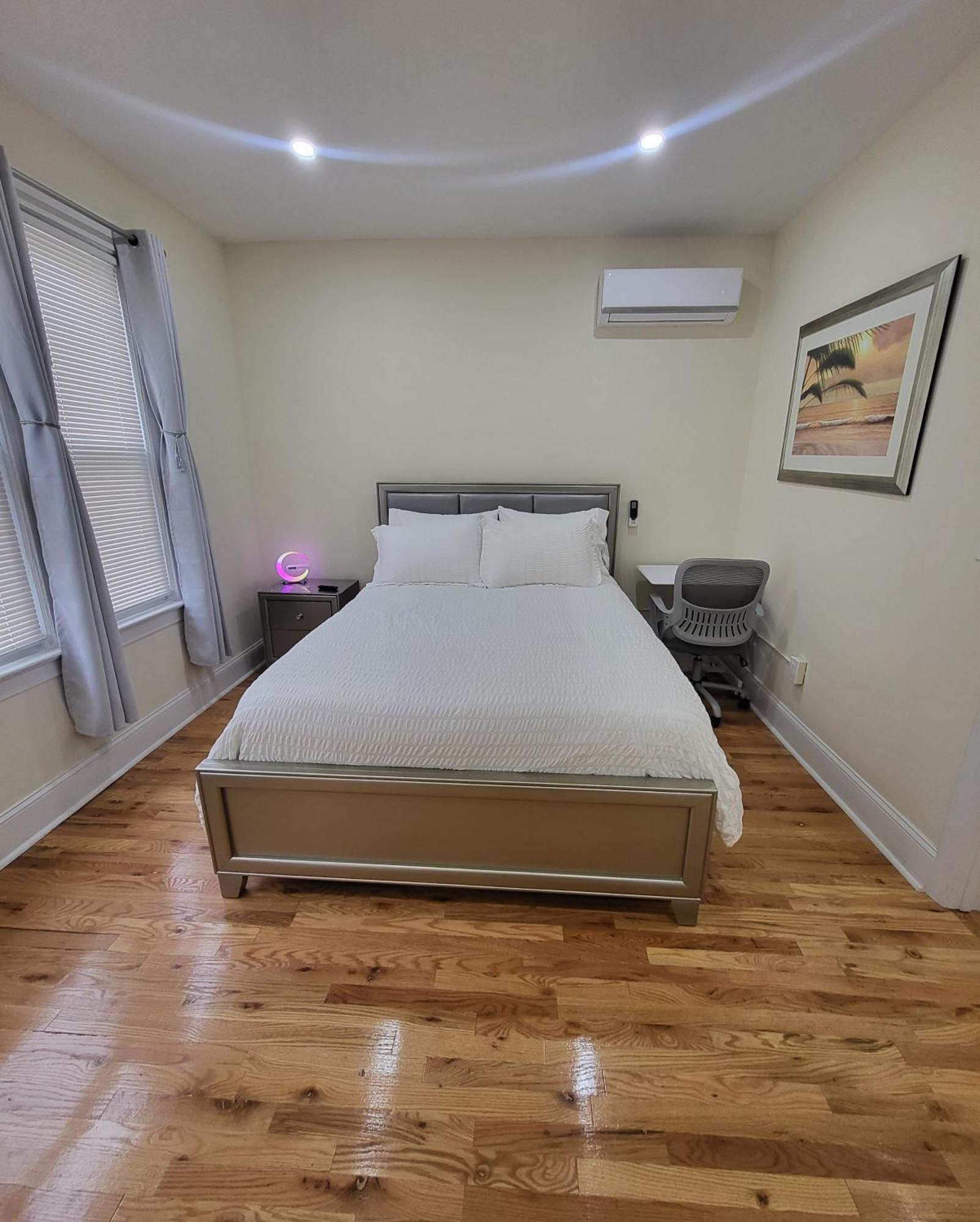 Ooohlala! 2 Beds And 2 Full Baths W/Free Parking Newark Exterior foto