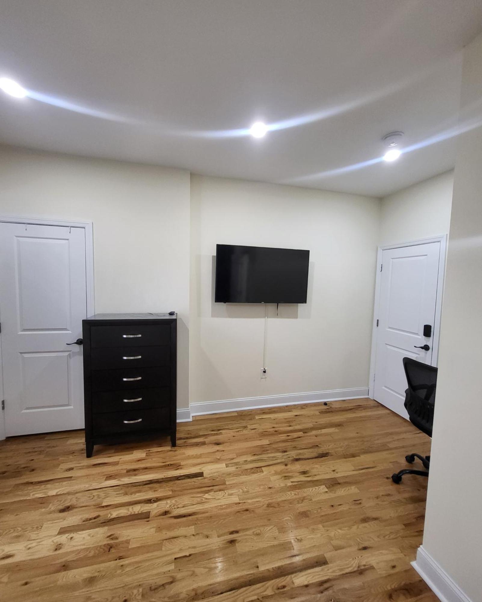 Ooohlala! 2 Beds And 2 Full Baths W/Free Parking Newark Exterior foto