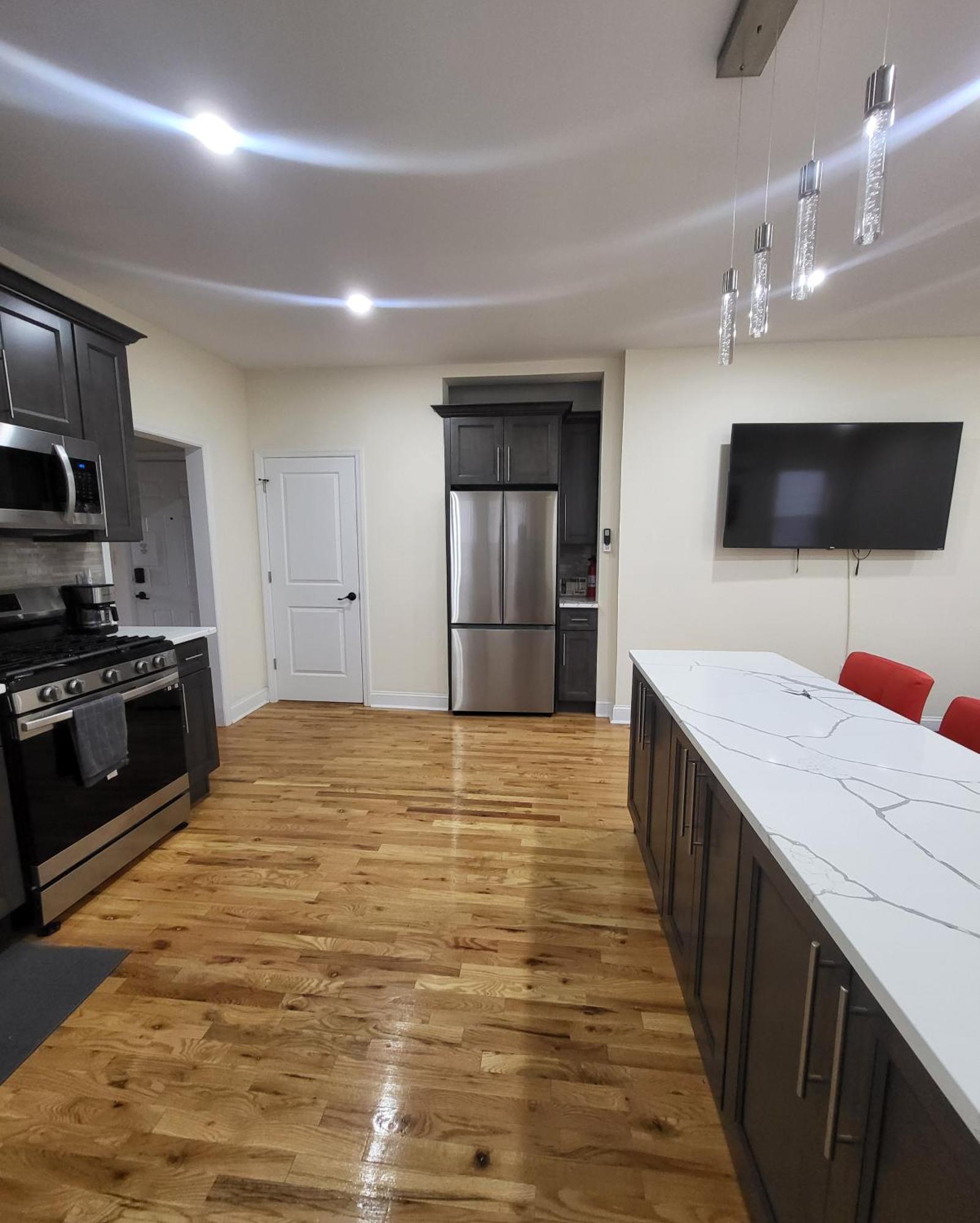 Ooohlala! 2 Beds And 2 Full Baths W/Free Parking Newark Exterior foto