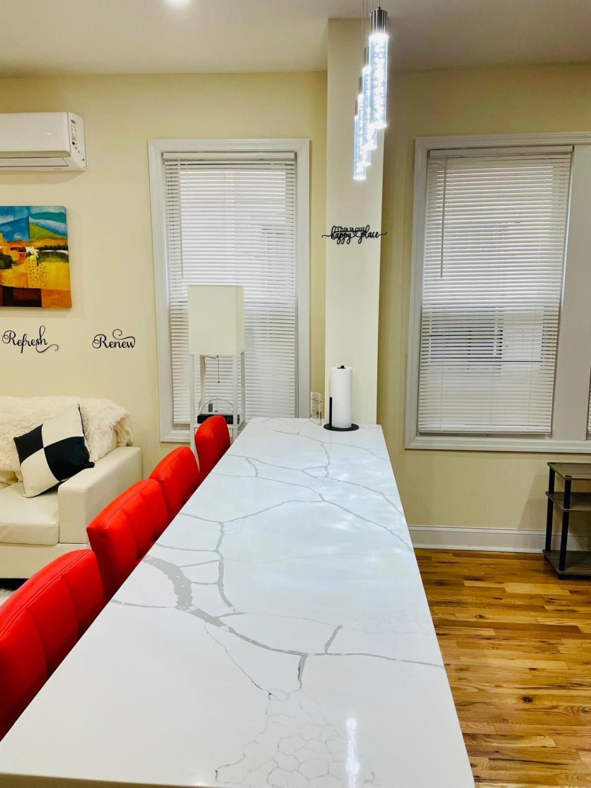 Ooohlala! 2 Beds And 2 Full Baths W/Free Parking Newark Exterior foto